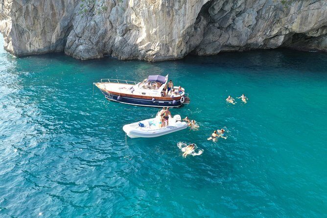 Positano e Amalfi exclusive cruise - What’s included onboard (and why you’ll actually care)