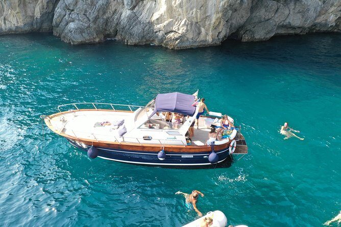 Positano e Amalfi exclusive cruise - Your morning plan: leaving Positano at 9:30